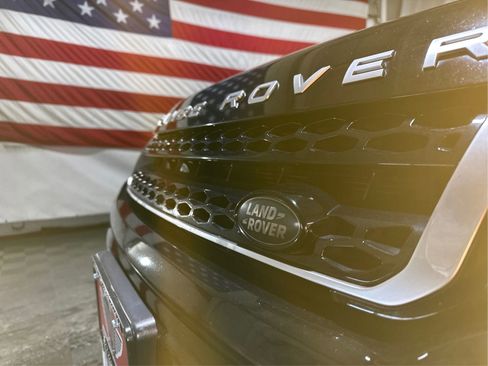Used 2018 Land Rover Range Rover Evoque SE image 20