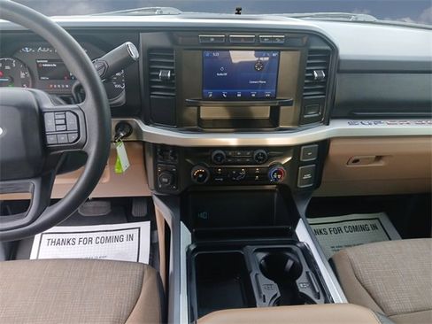 Used 2024 Ford F250 XLT w/ FX4 Off-Road Package image 11