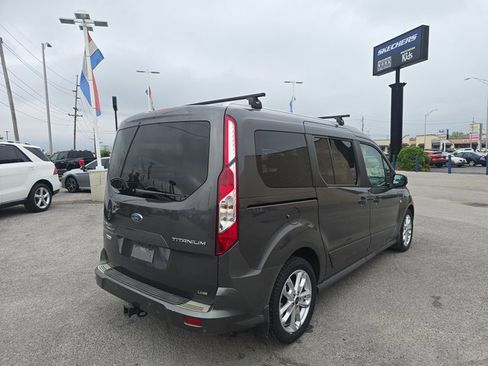 Used 2018 Ford Transit Connect Titanium image 5