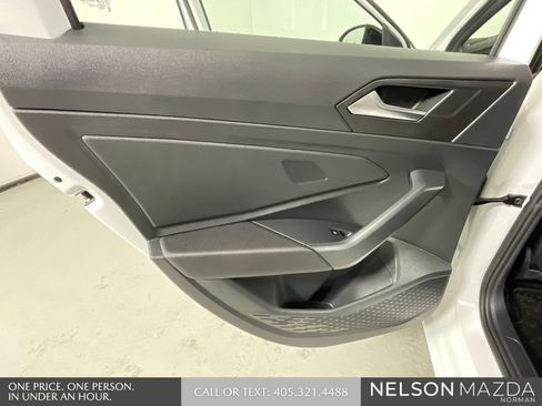 Used 2024 Volkswagen Jetta Sport image 18