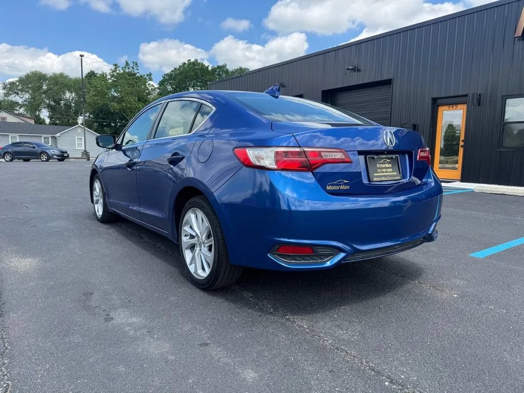 Used 2016 Acura ILX FWD image 2