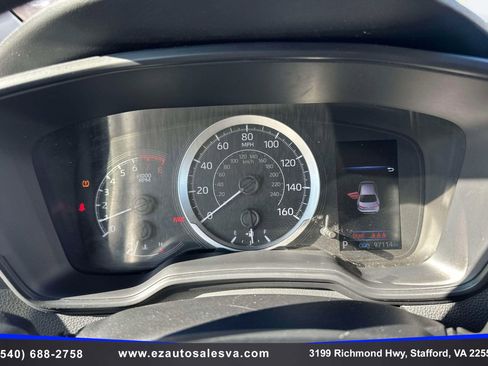 Used 2022 Toyota Corolla LE image 19