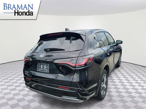 Certified 2024 Honda HR-V EX-L image 3