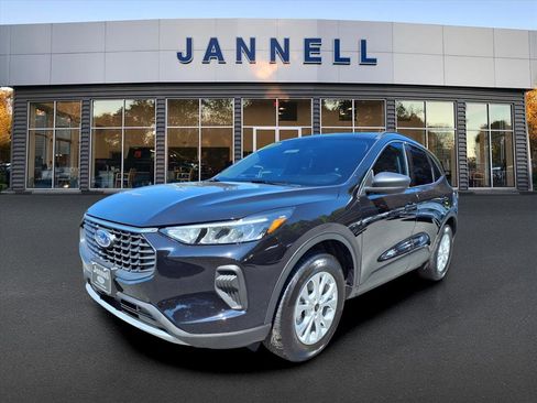 Used 2023 Ford Escape Active w/ Tech Pack #1 image 1