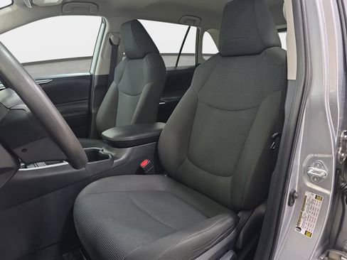 Certified 2024 Toyota RAV4 LE FWD image 12