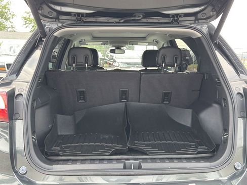 Used 2018 Chevrolet Equinox Premier FWD image 20