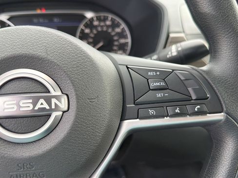 Used 2024 Nissan Altima 2.5 SV FWD image 22