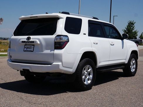 Used 2020 Toyota 4Runner SR5 Premium w/ Moonroof Package AWD/4WD image 5