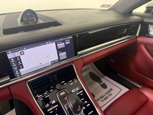 Used 2020 Porsche Panamera 4 AWD/4WD image 35