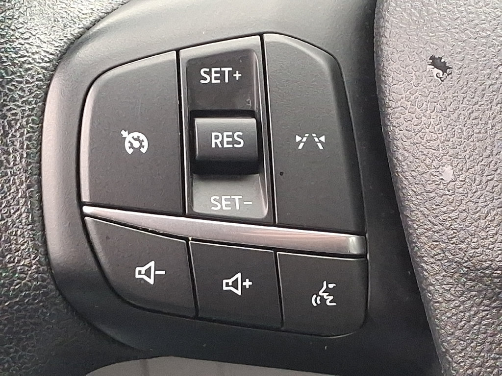 Used 2025 Ford Escape Active AWD/4WD image 21