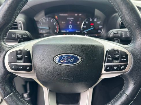 Used 2020 Ford Explorer XLT w/ Equipment Group 202A RWD image 24