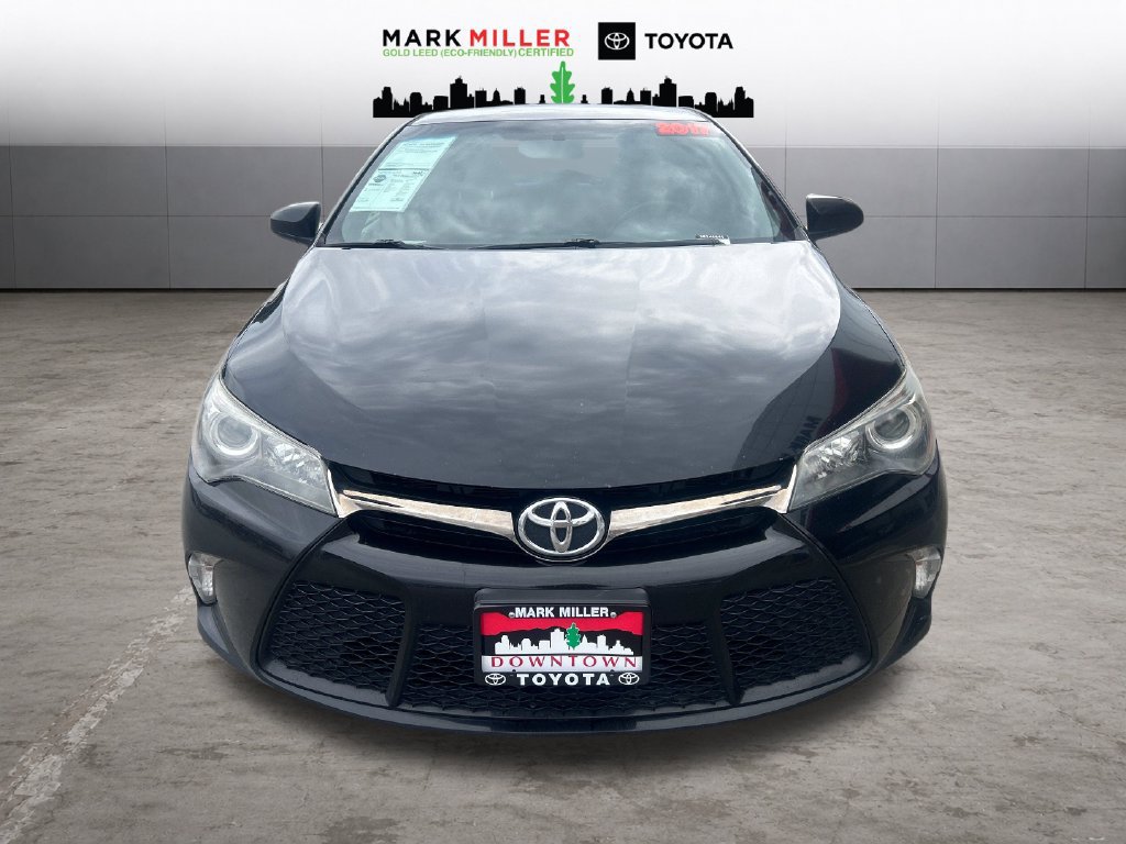 Used 2017 Toyota Camry SE FWD image 9