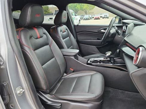 Used 2025 Chevrolet Trax RS w/ Driver Confidence Package FWD image 18