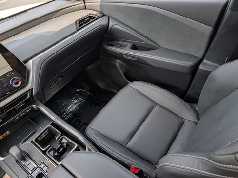 Used 2024 Lexus TX 350 AWD w/ Technology Package image 11