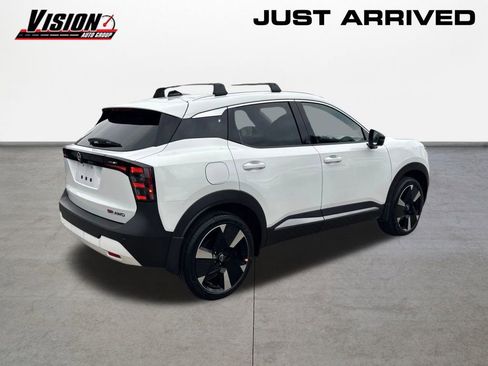 New 2026 Nissan Kicks SR w/ Illumination Package image 5