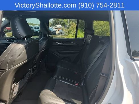 Certified 2023 Jeep Grand Cherokee Altitude AWD/4WD image 20