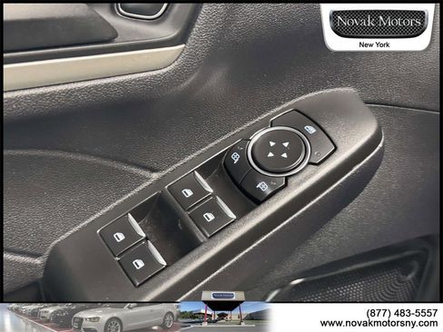 Used 2022 Ford Escape SE w/ Convenience Package image 11