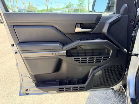 Used 2025 Toyota Tacoma TRD Sport w/ TRD Sport Upgrade Package AWD/4WD image 17