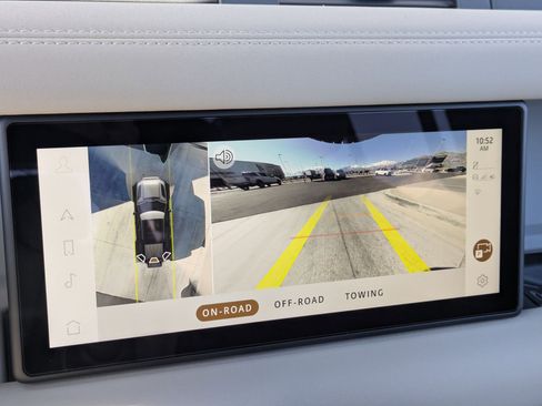 Certified 2023 Land Rover Defender 110 SE image 19