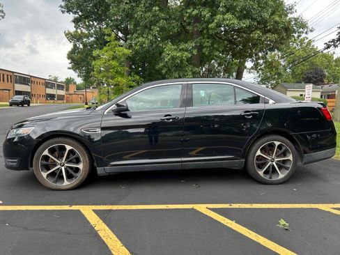 Used 2016 Ford Taurus SEL image 7