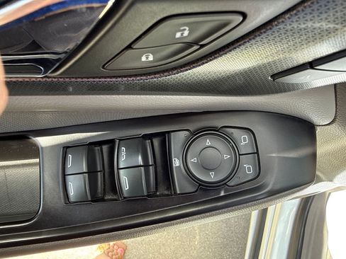 Used 2019 Chevrolet Traverse Premier FWD image 13