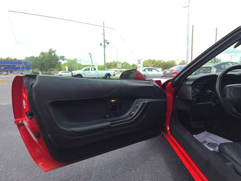 Used 1996 Chevrolet Corvette Coupe RWD image 9