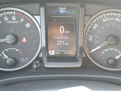 Certified 2023 Toyota Tacoma TRD Off-Road AWD/4WD image 24