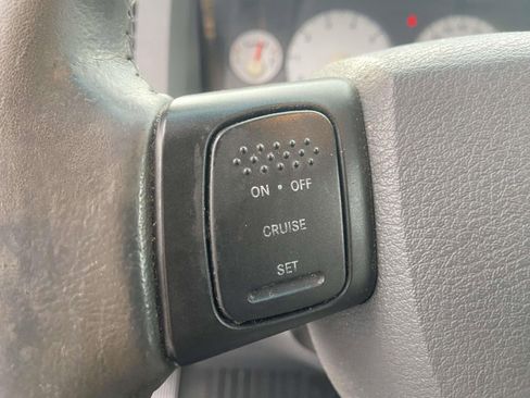 Used 2006 Dodge Ram 1500 Truck SLT image 18