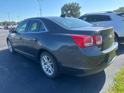 Used 2015 Chevrolet Malibu LT FWD image 4