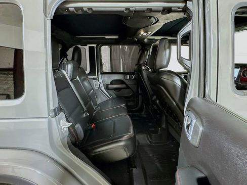 Used 2020 Jeep Wrangler Unlimited Rubicon AWD/4WD image 25