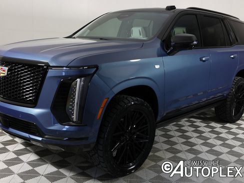 Used 2026 Cadillac Escalade Platinum Sport w/ LPO, Floor Liner Package image 9