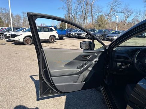 Certified 2025 Subaru Crosstrek 2.0i Premium AWD/4WD image 25