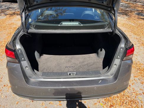 Used 2025 Nissan Versa SV image 27