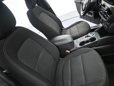 Used 2023 Ford Escape Active image 11