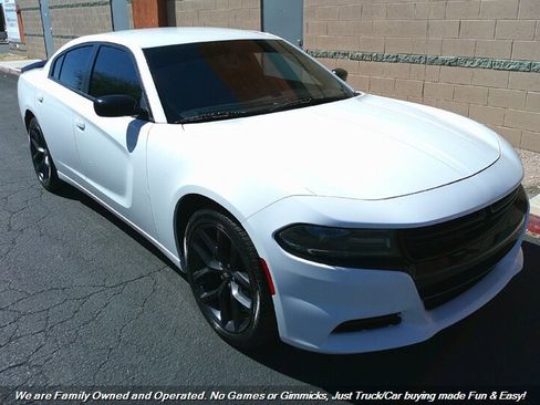 Used 2021 Dodge Charger SXT w/ Blacktop Package image 1