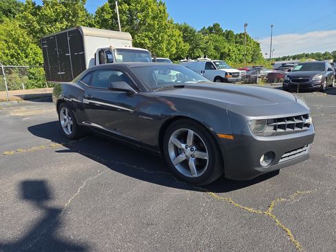Used 2011 Chevrolet Camaro LT RWD image 7