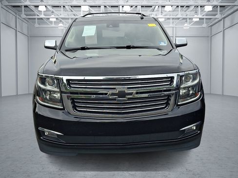 Used 2018 Chevrolet Suburban Premier AWD/4WD image 2
