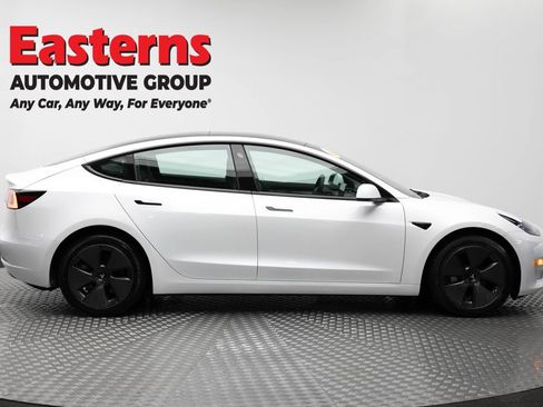 Used 2023 Tesla Model 3 Standard Range RWD image 4