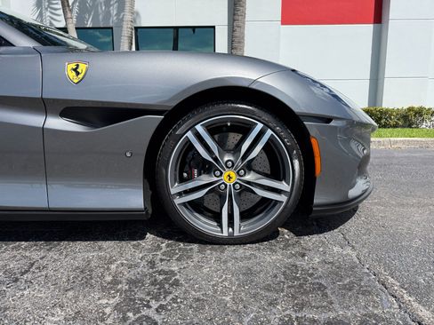 Used 2022 Ferrari Portofino M RWD image 46