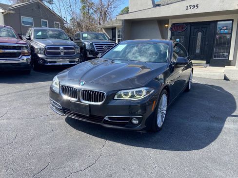 Used 2016 BMW 550i Sedan RWD image 2