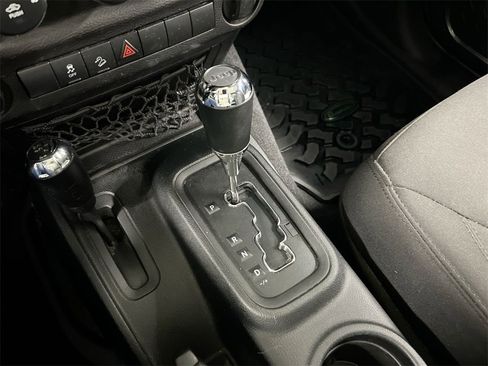 Used 2018 Jeep Wrangler Sport image 16