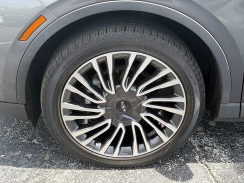 Used 2022 Lincoln Corsair Reserve w/ Luxury Package FWD image 20