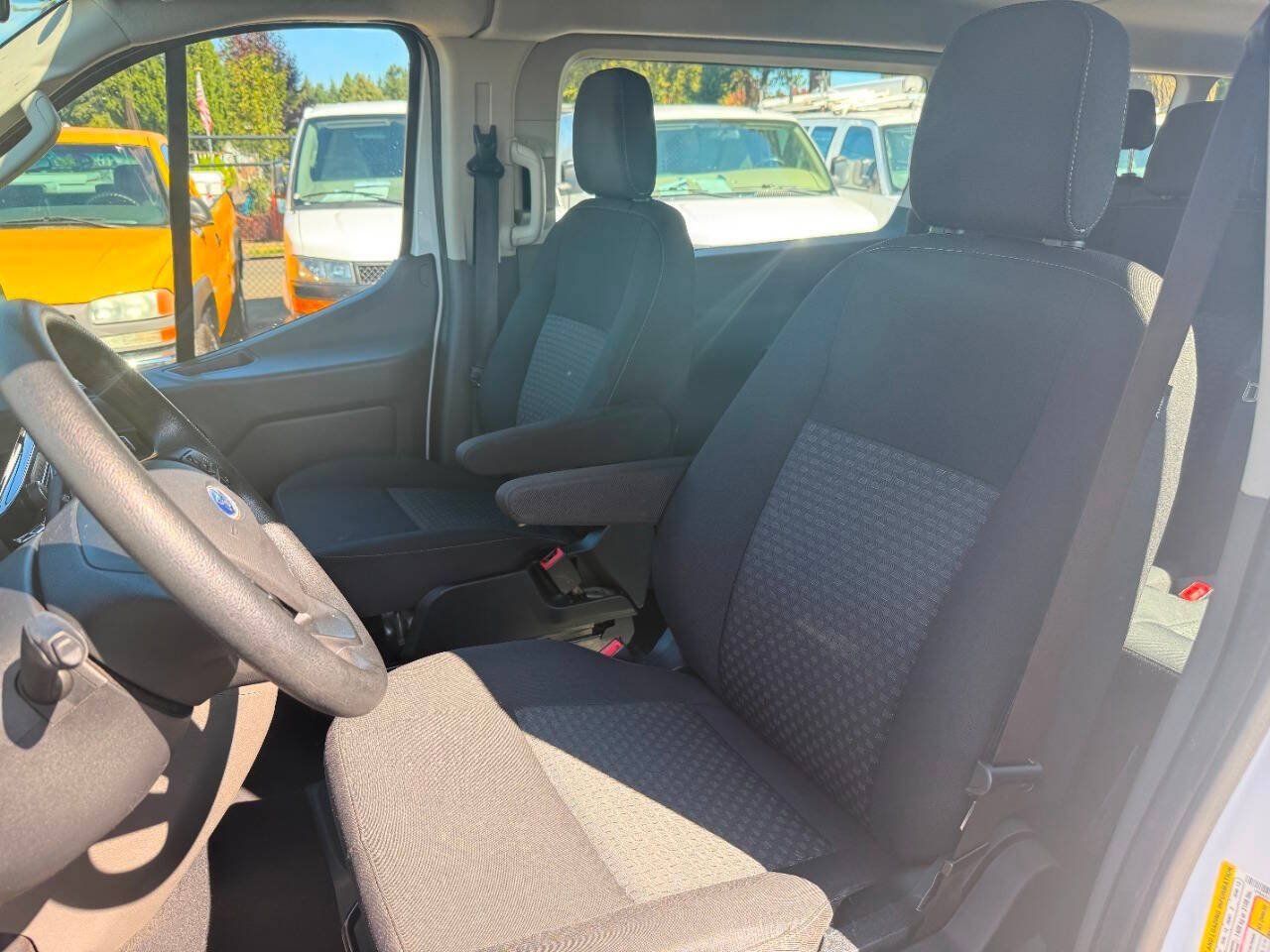 Used 2024 Ford Transit 350 XLT RWD image 22