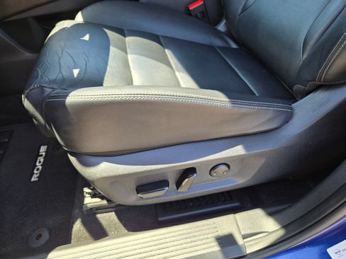 Used 2023 Nissan Rogue SL FWD image 19