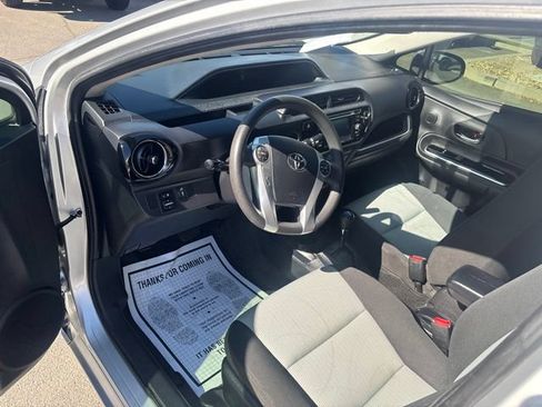 Used 2016 Toyota Prius C Two FWD image 10