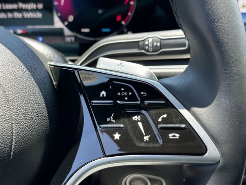 Certified 2025 Mercedes-Benz GLE 450 4MATIC image 29