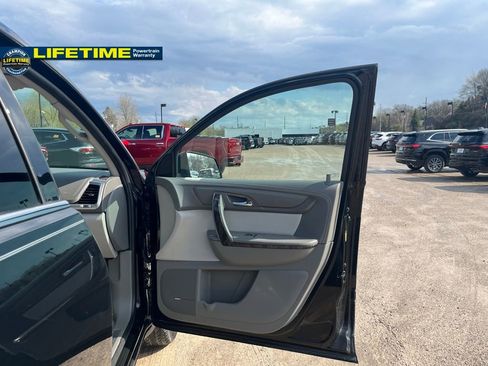 Used 2017 GMC Acadia Limited SLT image 40