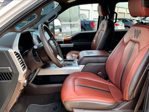 Used 2019 Ford F150 King Ranch w/ Equipment Group 601A Luxury AWD/4WD image 8