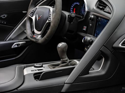 Used 2019 Chevrolet Corvette Z06 RWD image 63