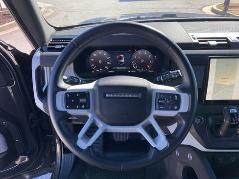 Used 2023 Land Rover Defender 130 X-Dynamic SE image 43